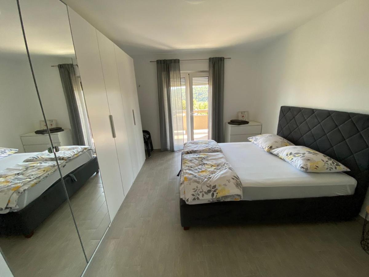 Apartman Ana Kampor Ngoại thất bức ảnh