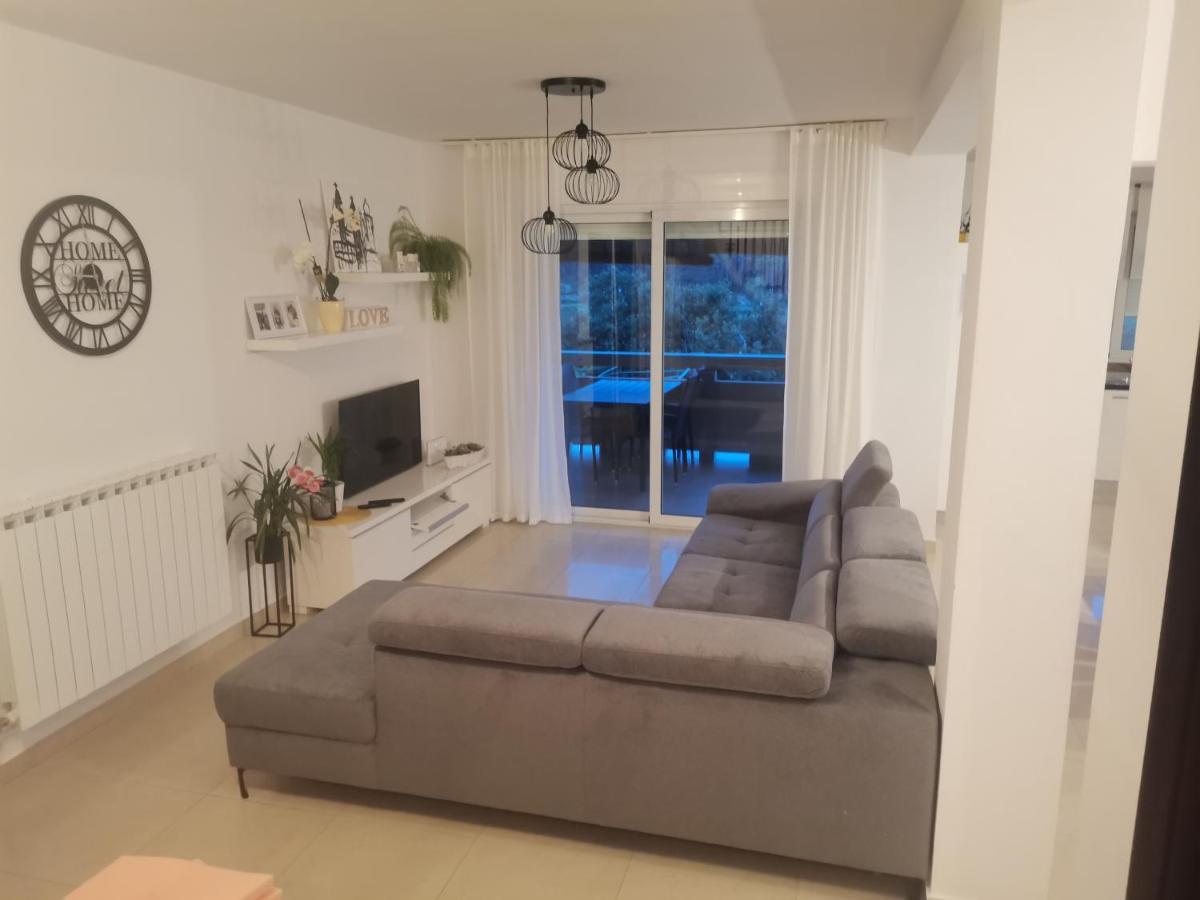 Apartman Ana Kampor Ngoại thất bức ảnh